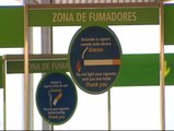 Tres de cada cuatro españoles a favor de colocar cabinas para fumadores en los locales
