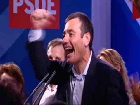 Sonrisas y lágrimas en el PSOE