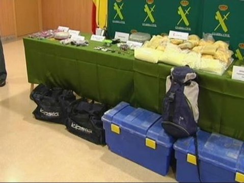 La Guardia Civil expone el material incautado en la operación contra ETA del pasado viernes