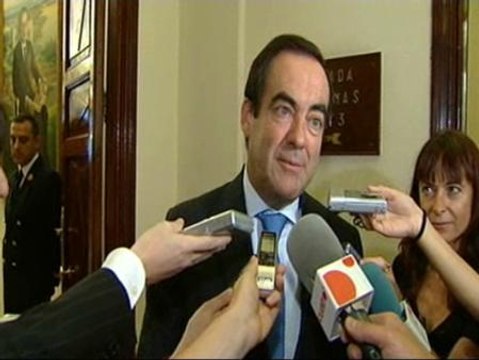 Bono asegura que los diputados son libres para hacer huelga pero aclara que el Congreso no es una empresa