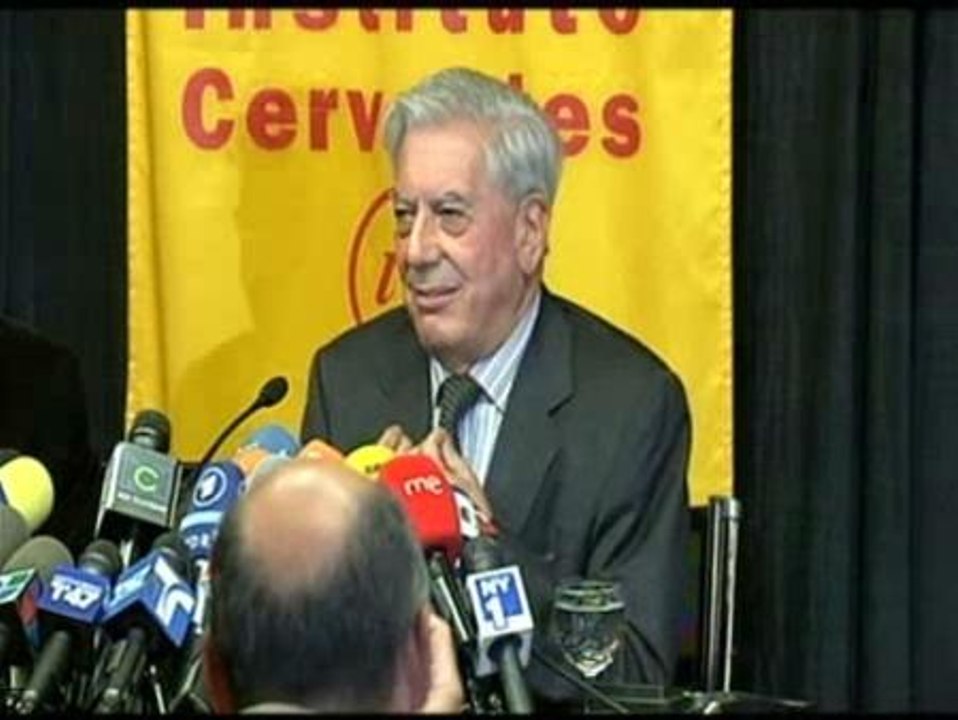 Vargas Llosa manifiesta su amor por Perú y España