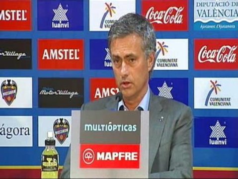 Mourinho: Estoy contento de que ningún jugador haya acabado en el hospital