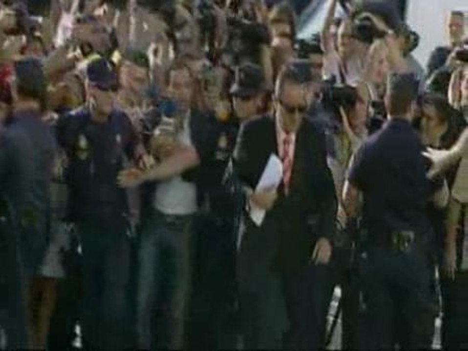 Gran expectación a la llegada de Julián Muñoz a la Ciudad de la Justicia de Málaga