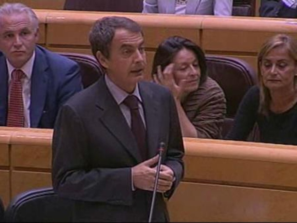 García Escudero sugiere a Zapatero que toma por tontos a los parados