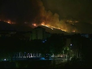 Desalojadas varias familias de Onteniente por la proximidad de las llamas