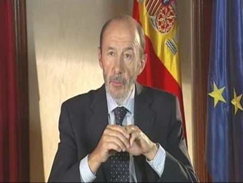 Rubalcaba advierte a la izquierda abertzale que se ha equivocado de interlocutor