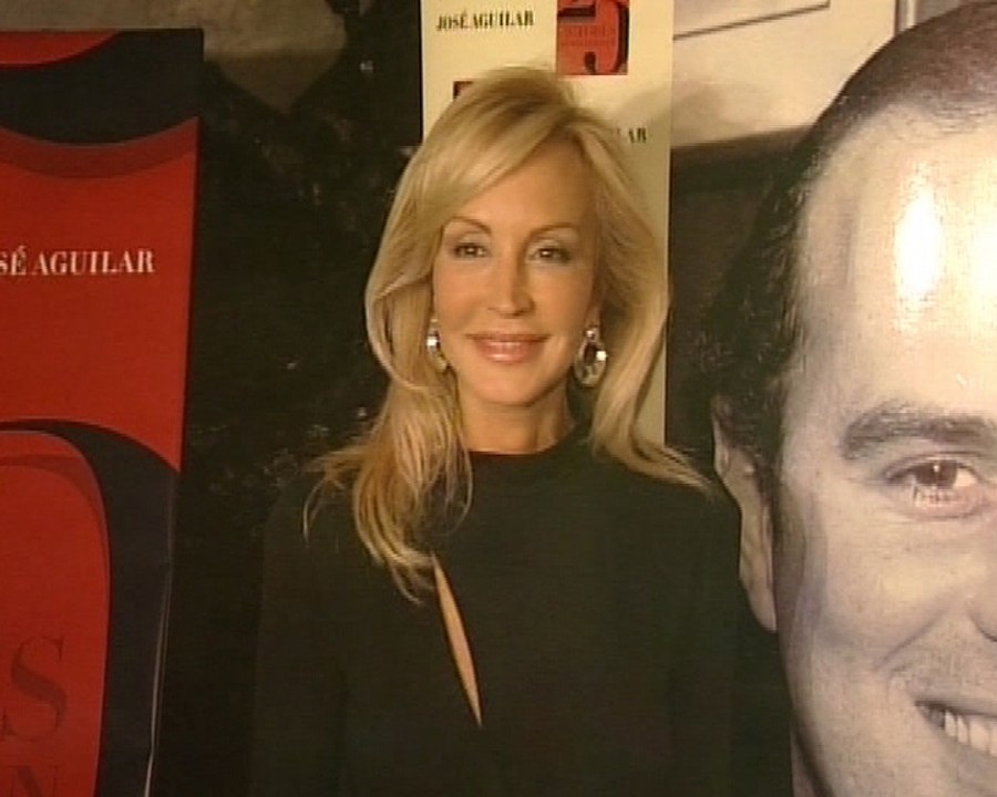 Carmen Lomana enseñará buenos modales