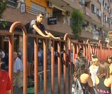 Cayó al suelo de manera fulminante