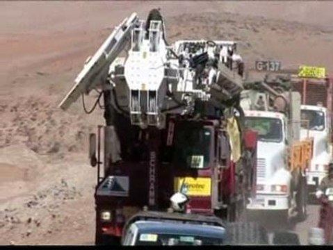 Una segunda perforadora refuerza el rescate a los mineros chileons