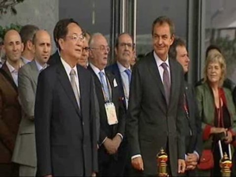 Zapatero dispuesto a negociar con el PNV concesiones en materia de autogobierno