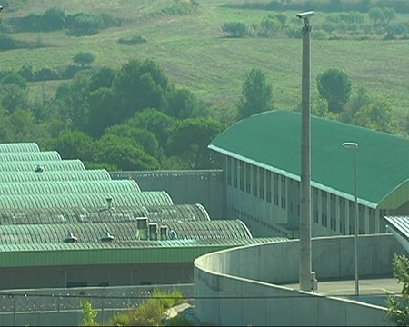 Laura Riera sale de la cárcel de Can Brians