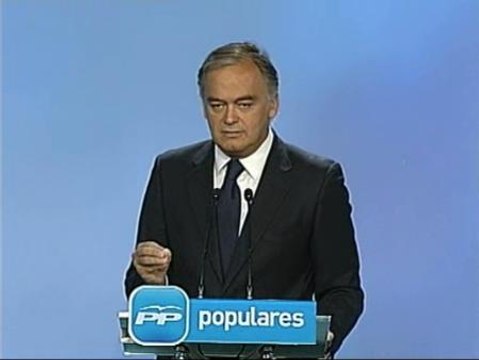 Pons acusa al Gobierno de taparse los ojos frente a las agresiones contra las policías españolas