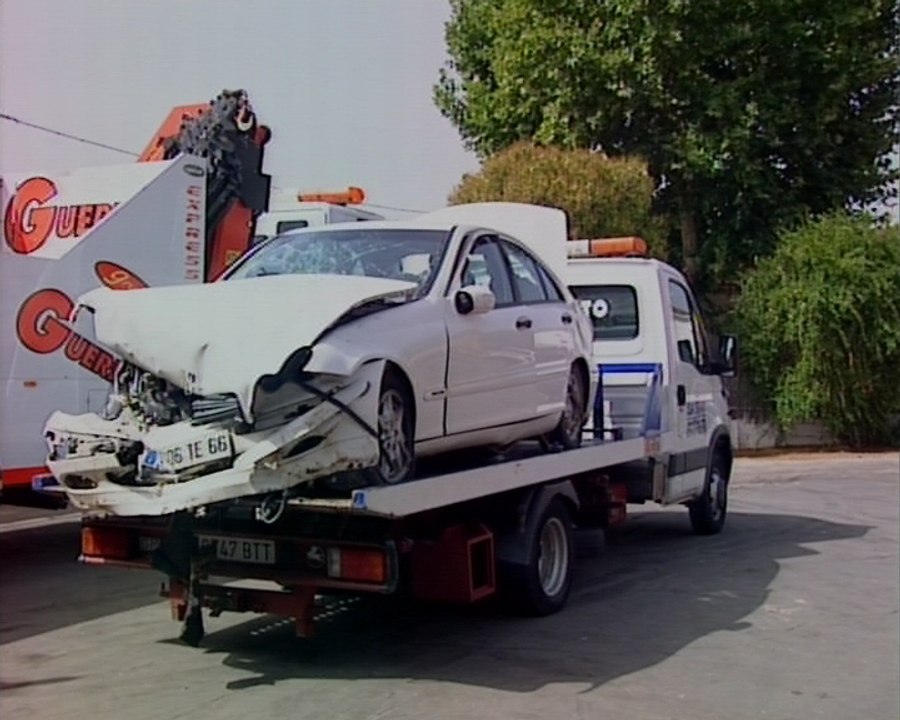 Un menor muerto y 4 heridos en un accidente