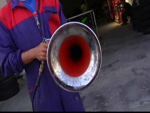 180 euros de multa por tocar la vuvuzela en las celebraciones del mundial