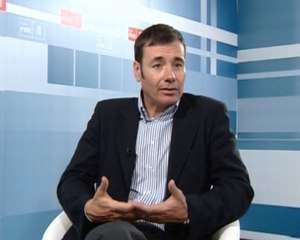 "Apoyo a Zapatero, aunque no me apoye en Zapatero"
