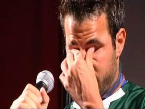 Cesc, emocionado en el homenaje en Arenys de Mar