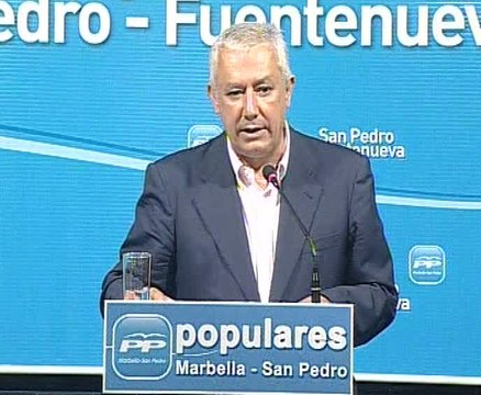 Arenas critica el culebrón de Tomás y Trini