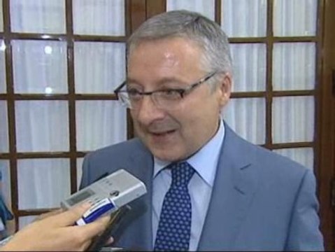 José Blanco garantiza una formación rápida para los controladores militares