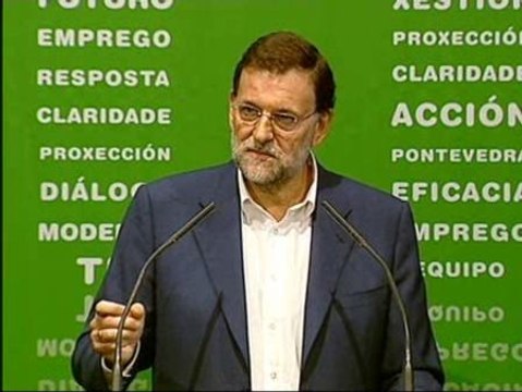 Rajoy acusa a Zapatero de actuar con frivolidad