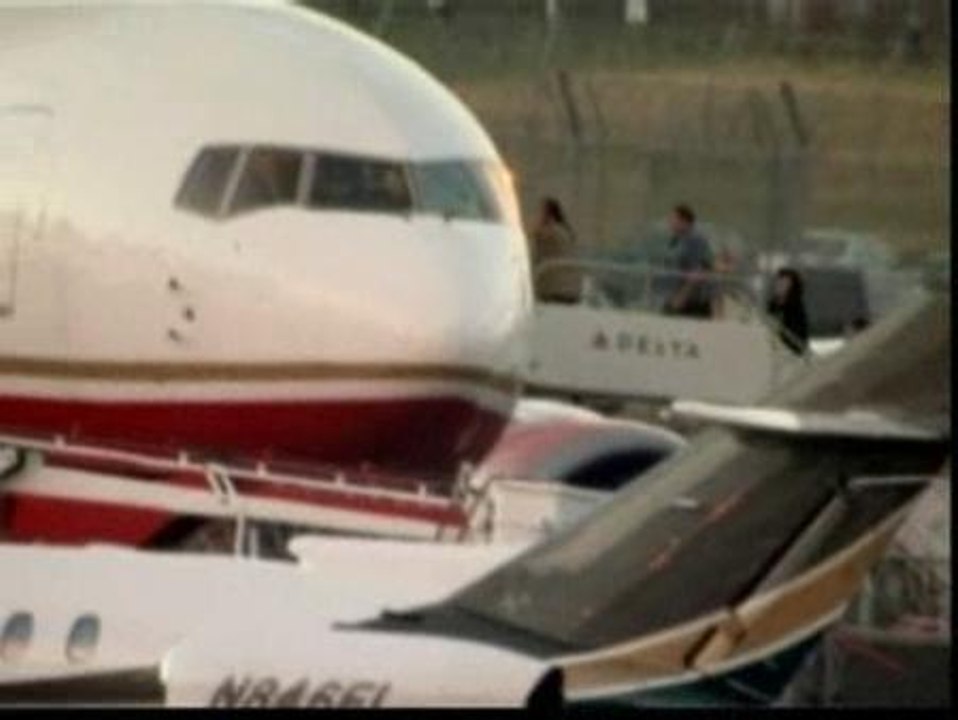 Los espías rusos detenidos en EEUU parten a Moscú