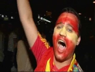 La victoria de España desborda la euforia de los aficionados