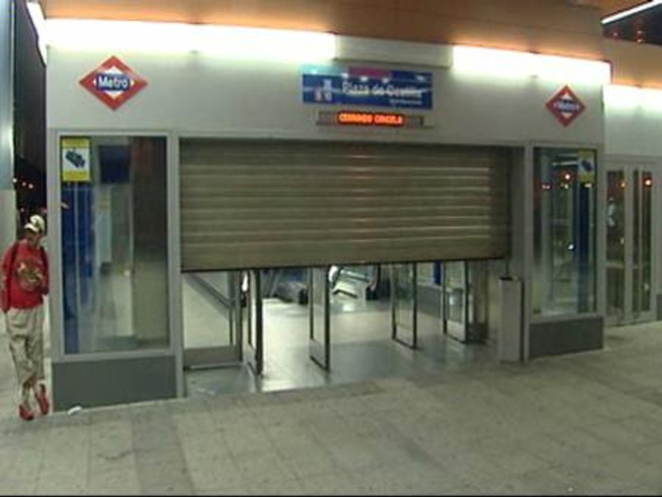 Metro de Madrid reabre sus puertas con los servicios mínimos