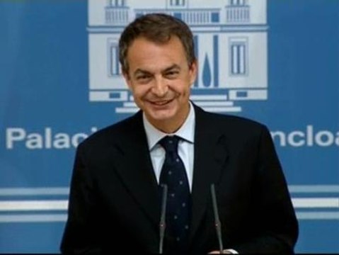 Zapatero, de muy buen humor por el partido de la Selección
