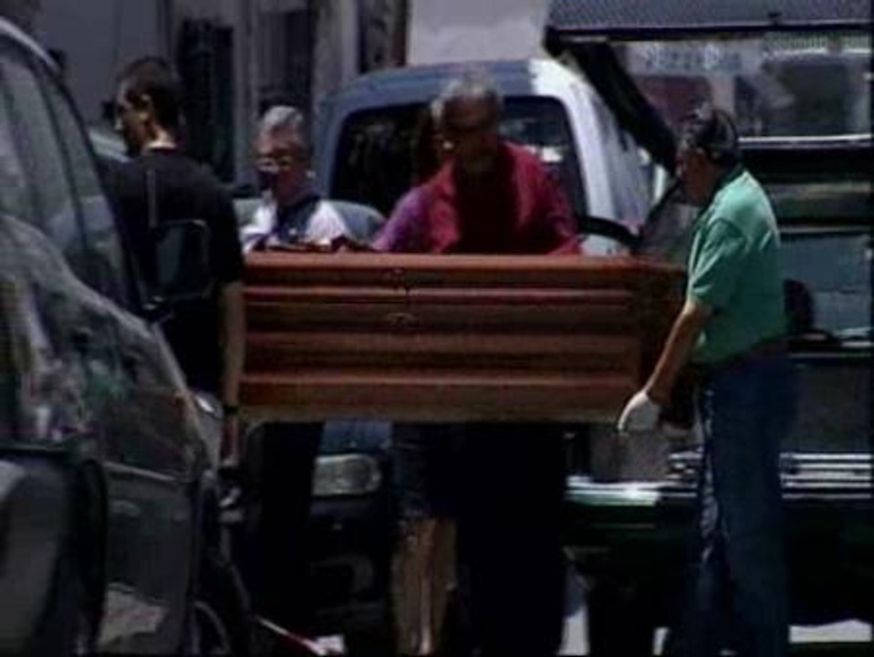 Concentración de apoyo a la familia de la mujer asesinada ayer