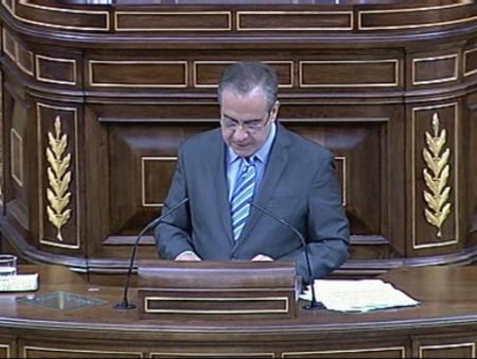 Corbacho insiste: "La reforma laboral no abarata el despido"