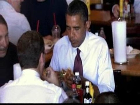 Obama y Medvedev hablan de trabajo entre hamburguesas