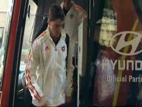 La selección recibe en Johannesburgo el apoyo de la afición española
