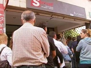 El número de parados baja en 76.223 personas