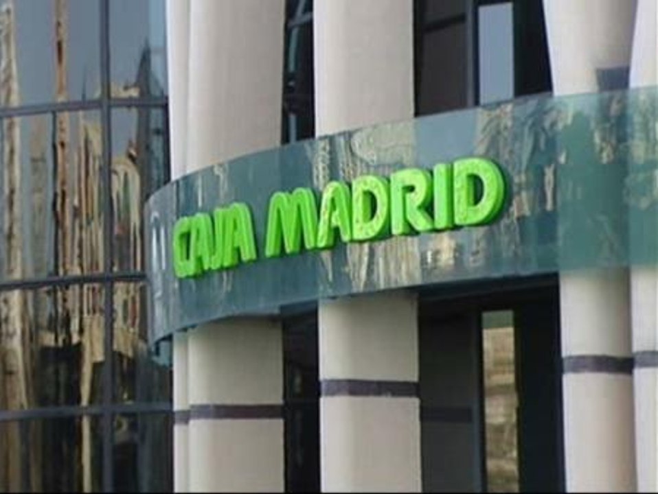 De 45 a 22 cajas de ahorros