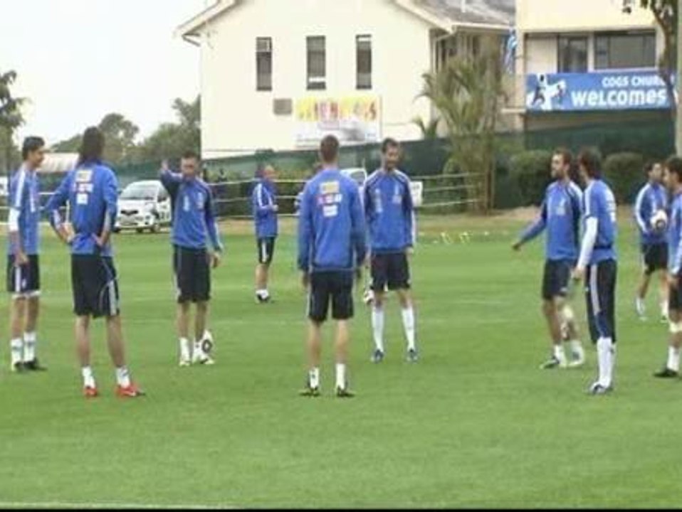 Roban a tres jugadores de la selección griega