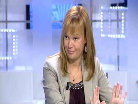 Pajín confía en que los sindicatos agotarán el consenso antes de la huelga general