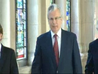 El CGPJ da luz verde a Garzón para ir a la Haya