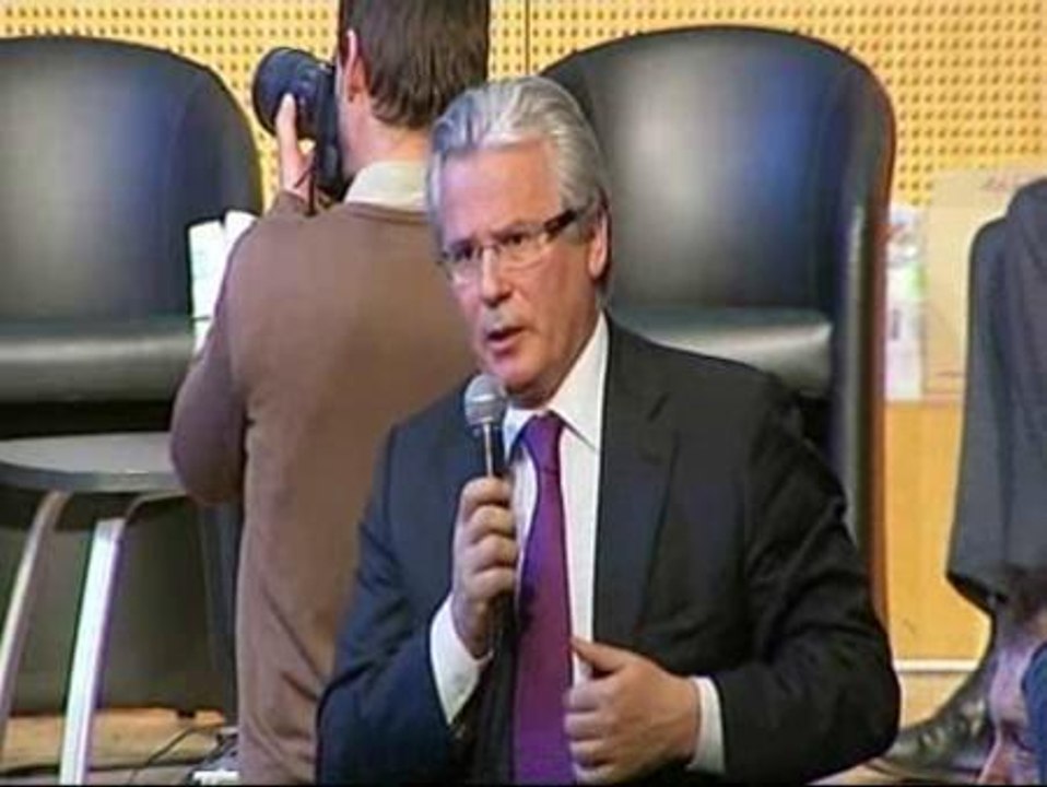 Garzón: "No es verdad que se atente a la estabilidad política de un país porque se investiguen los crímenes de una dictadura"