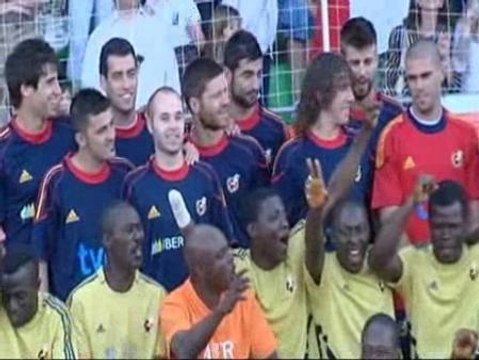 Jóvenes amputados de Sierra Leona animan a la Selección española