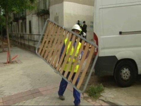 Ocho familias desalojadas de sus viviendas en el madrileño barrio de Vallecas