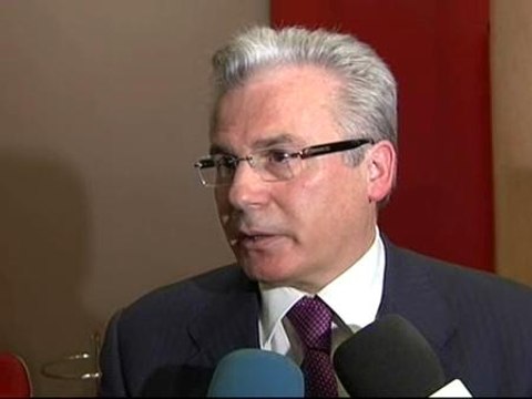 Garzón reconoce que no se encuentra en una situación cómoda