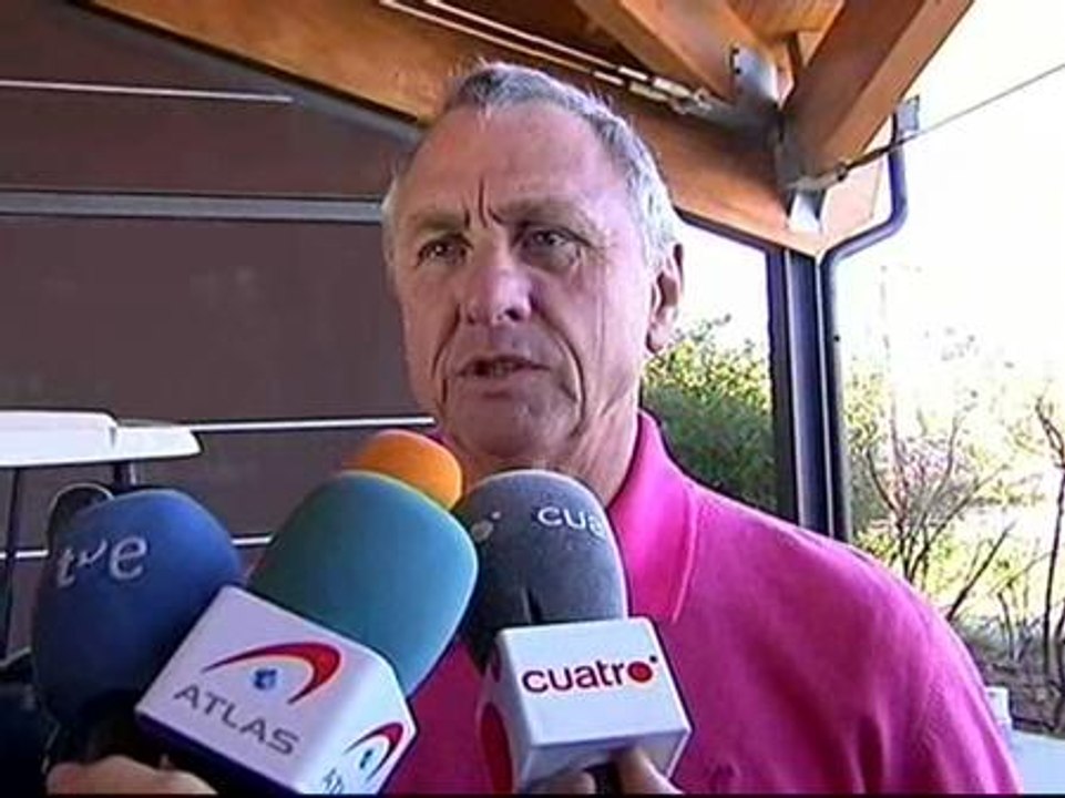 Cruyff, sobre Barcelona y Real Madrid: "Deberían ganar los dos la Liga"