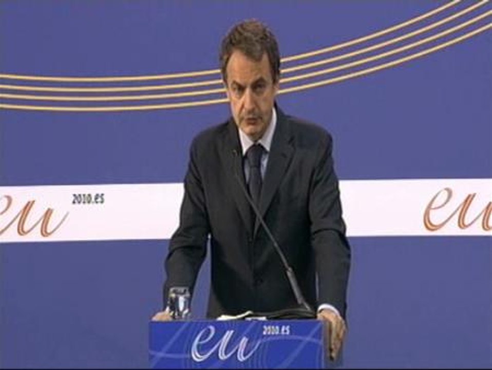 Zapatero subirá los impuestos a las rentas más altas