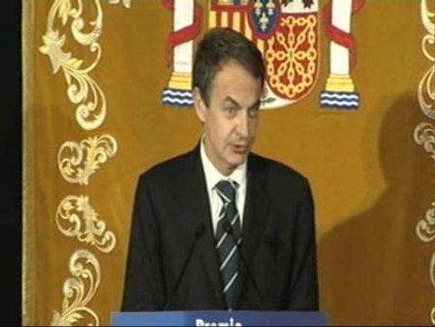 Zapatero: Has puesto tanta pasión en hablar de México que en hablar del AVE