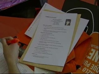 Los universitarios buscan una oportunidad