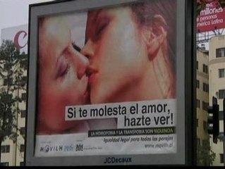 "Si te molesta el amor, hazte ver"