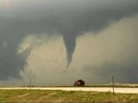 Una ola de tornados causa al menos 10 muertos y decenas de heridos en Misisipi