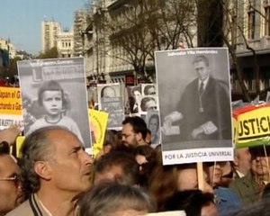 Download Video: Manifestaciones por las víctimas del franquismo