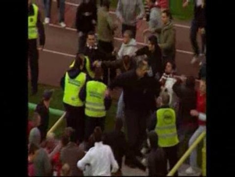 Violencia tras un partido de fútbol de la liga Bosnia