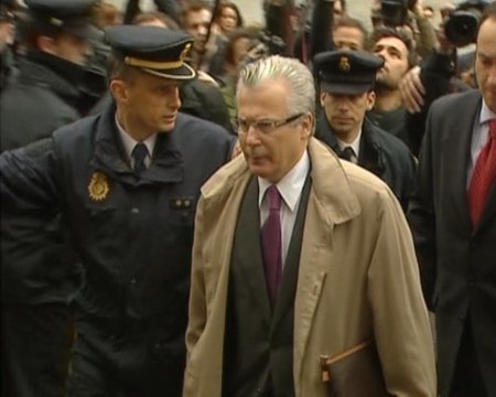 Garzón llega al TS ante una gran expectación