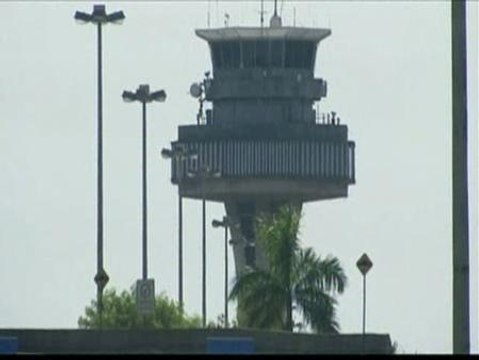 El caos aéreo provocado por el volcán de Islandia llega al otro lado del Atlántico